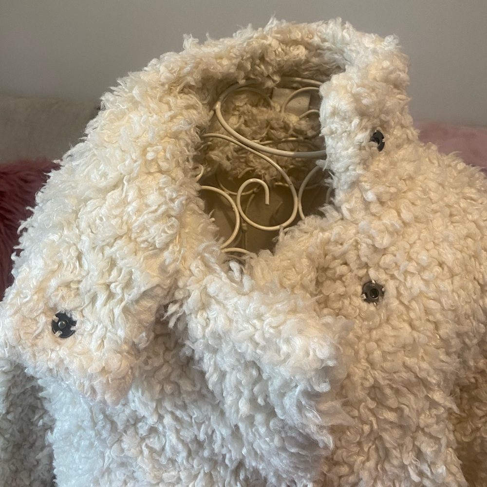 Abercrombie & Fitch Soft Fuzzy Cream Colored Jack… - image 3